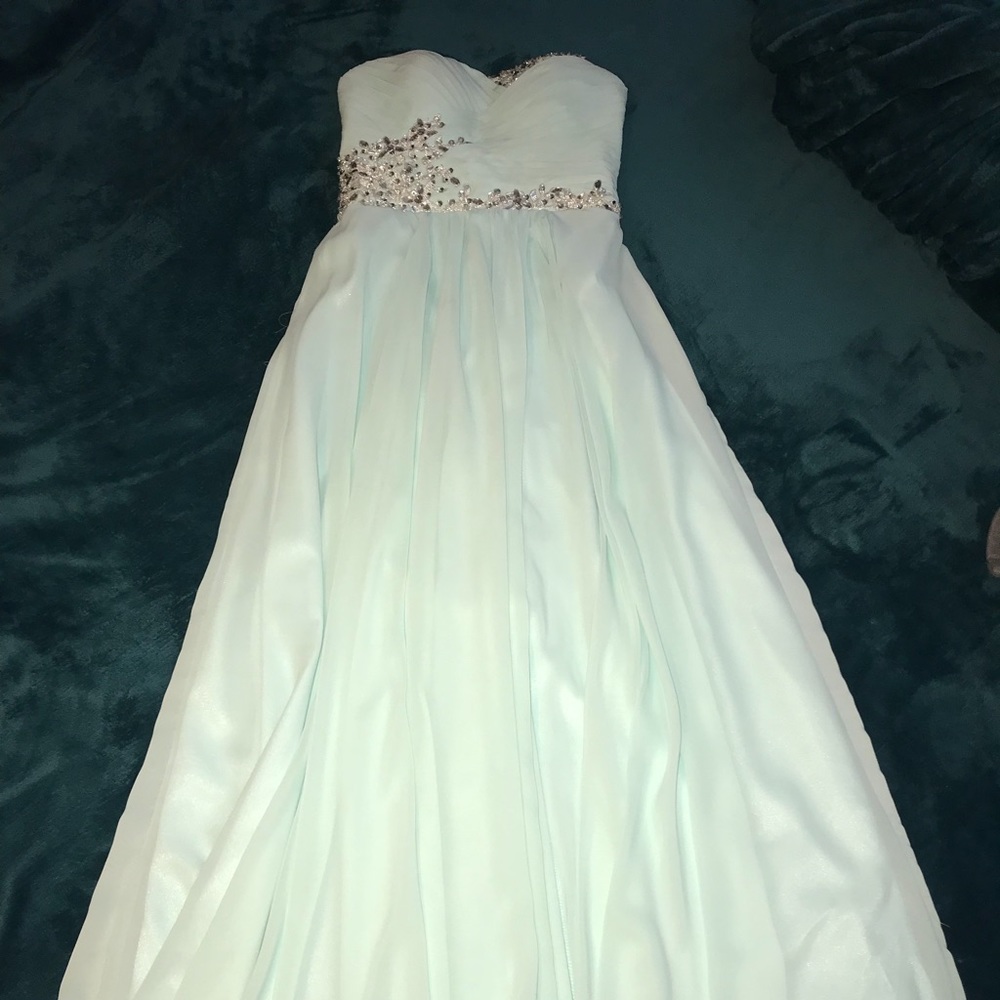 Prom Dress - Picture 2 of 8